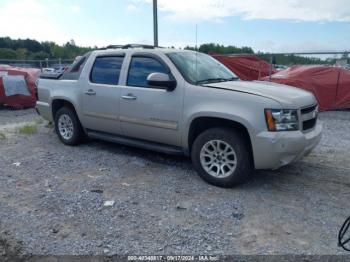  Salvage Chevrolet Avalanche 1500