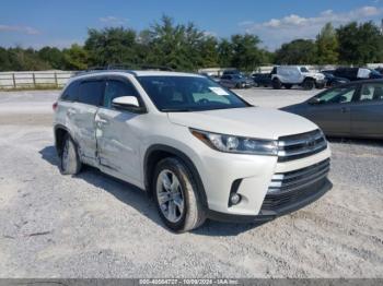  Salvage Toyota Highlander