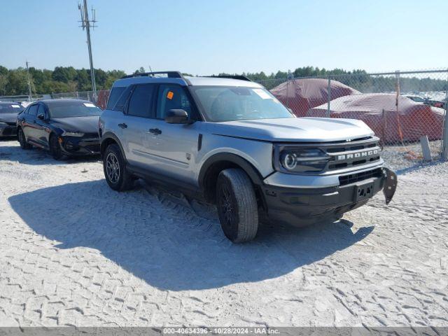  Salvage Ford Bronco