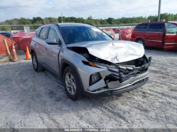  Salvage Hyundai TUCSON