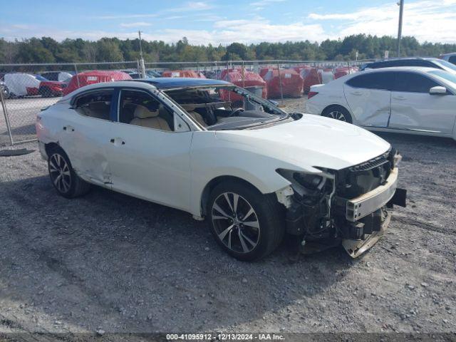  Salvage Nissan Maxima