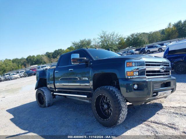  Salvage Chevrolet Silverado 2500