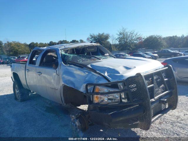  Salvage Chevrolet Silverado 2500