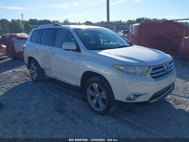  Salvage Toyota Highlander