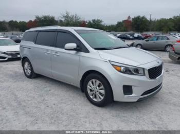  Salvage Kia Sedona