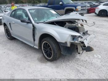  Salvage Ford Mustang