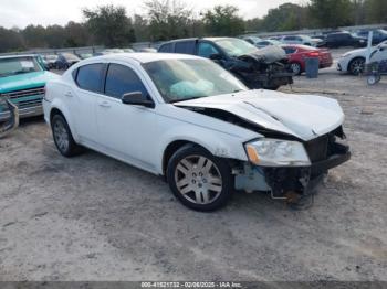  Salvage Dodge Avenger