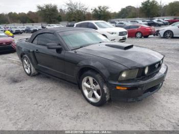  Salvage Ford Mustang