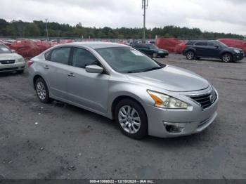  Salvage Nissan Altima