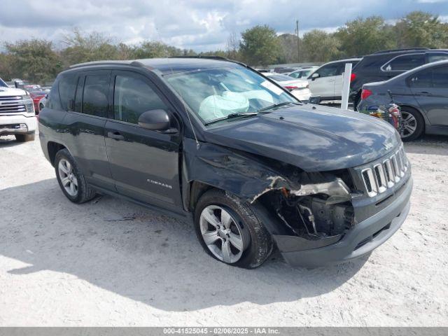  Salvage Jeep Compass