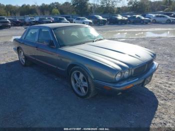  Salvage Jaguar Xj8