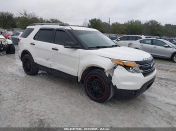  Salvage Ford Explorer