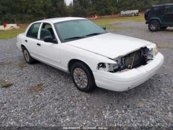  Salvage Ford Crown Victoria