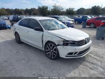  Salvage Volkswagen Jetta