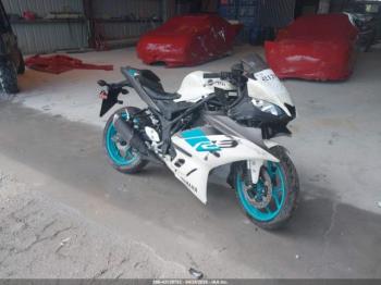  Salvage Yamaha Yzfr3