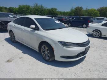  Salvage Chrysler 200