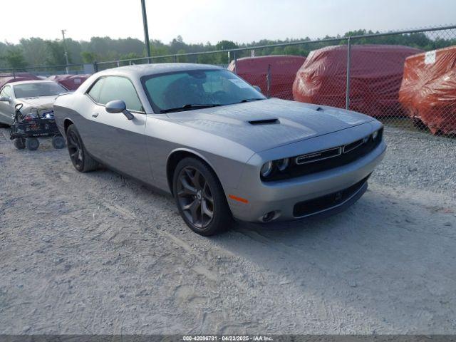  Salvage Dodge Challenger