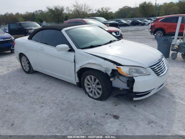  Salvage Chrysler 200