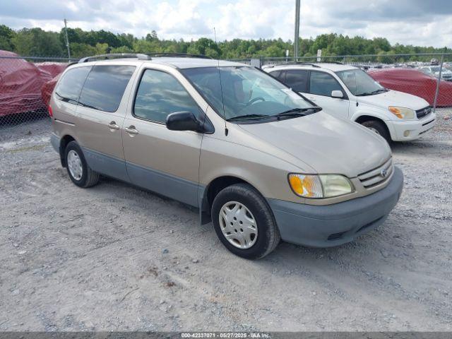  Salvage Toyota Sienna