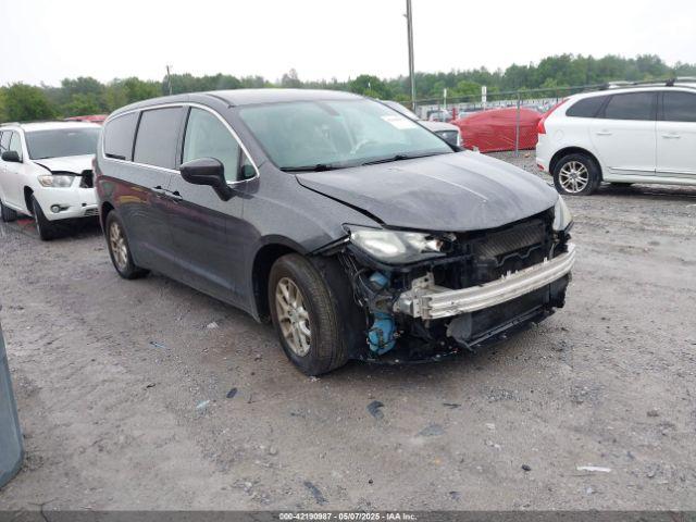  Salvage Chrysler Pacifica