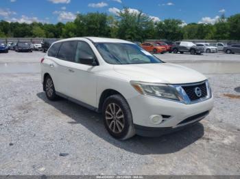  Salvage Nissan Pathfinder