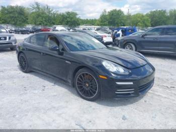 Salvage Porsche Panamera