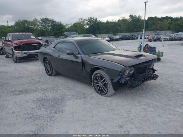  Salvage Dodge Challenger