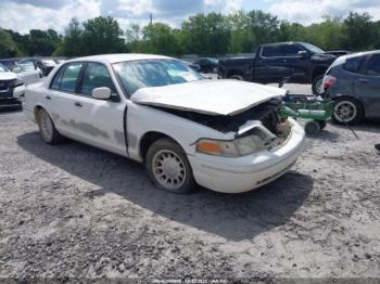 Salvage Ford Crown Victoria