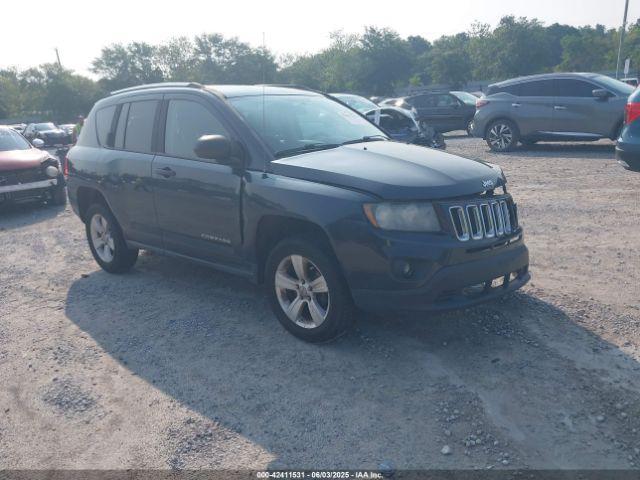  Salvage Jeep Compass