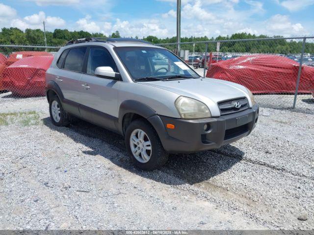  Salvage Hyundai TUCSON