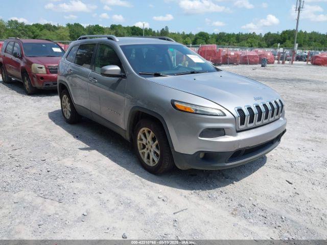  Salvage Jeep Cherokee