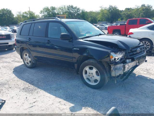  Salvage Toyota Highlander