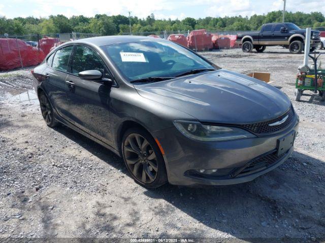  Salvage Chrysler 200