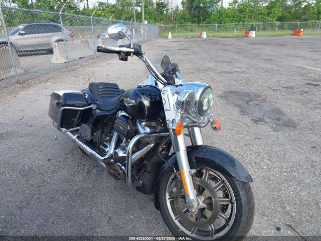  Salvage Harley-Davidson Flhr