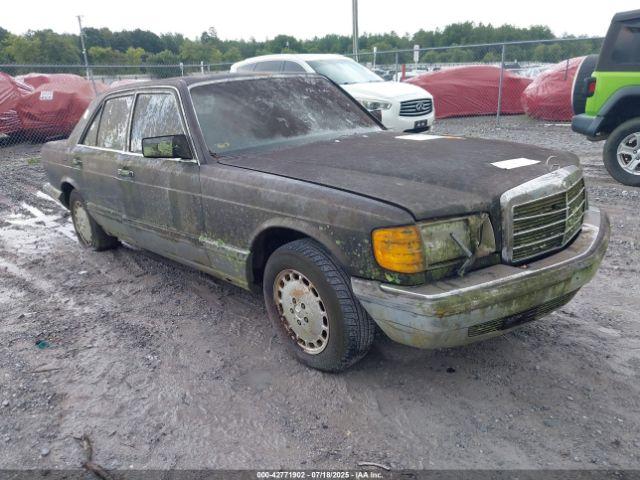  Salvage Mercedes-Benz 300
