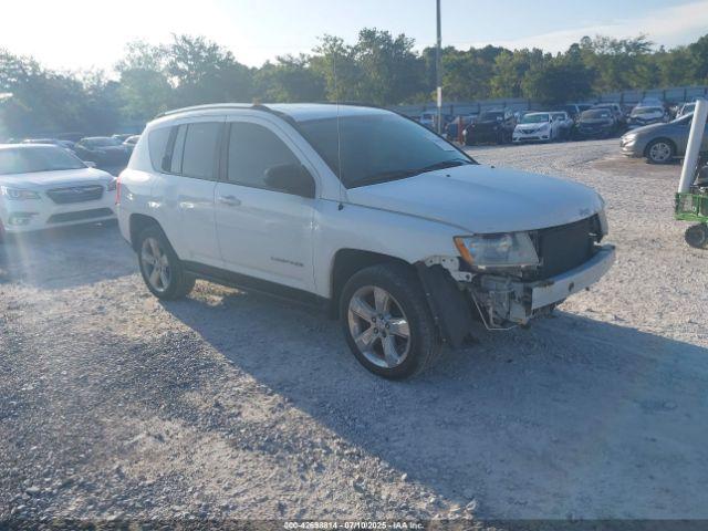 Salvage Jeep Compass