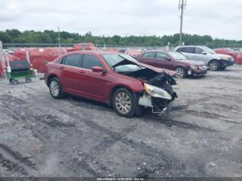  Salvage Chrysler 200