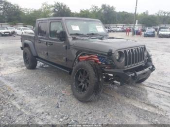  Salvage Jeep Gladiator