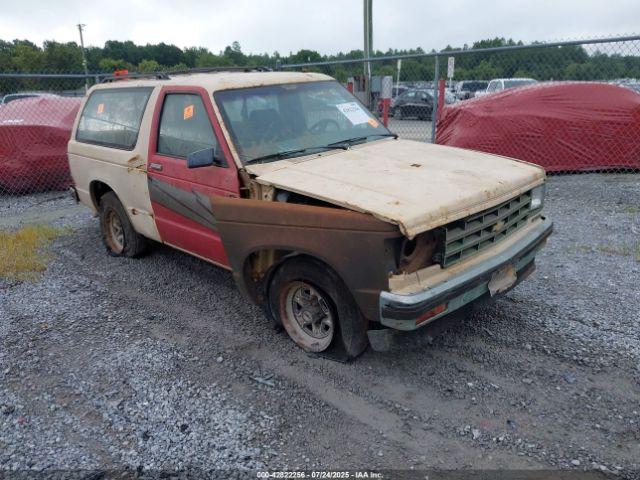  Salvage Chevrolet Blazer