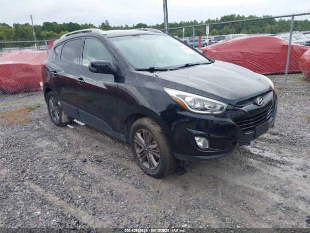  Salvage Hyundai TUCSON