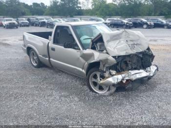  Salvage Chevrolet S-10