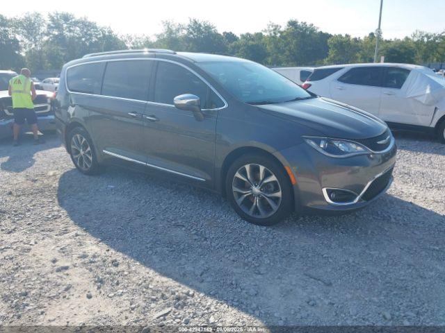  Salvage Chrysler Pacifica