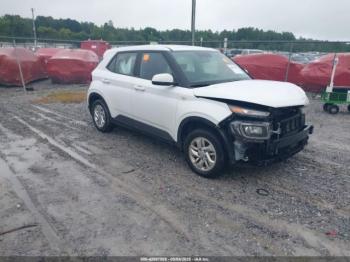  Salvage Hyundai VENUE