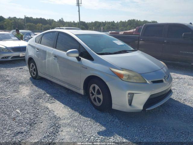  Salvage Toyota Prius