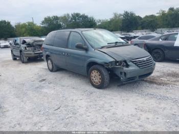  Salvage Chrysler Town & Country