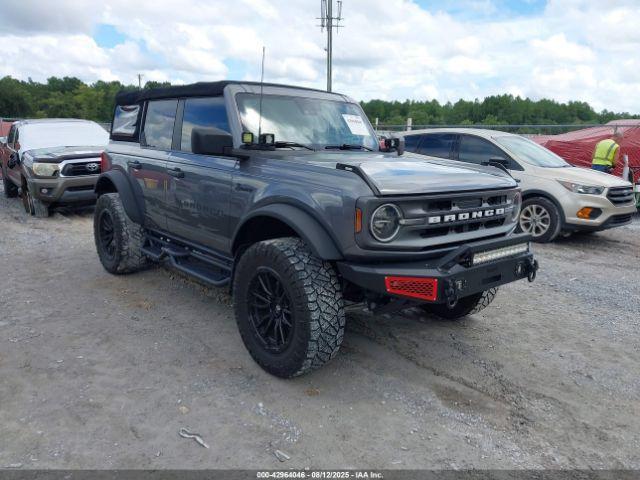  Salvage Ford Bronco