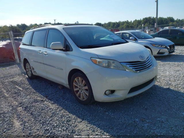 Salvage Toyota Sienna