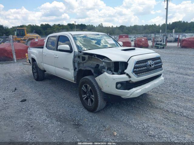  Salvage Toyota Tacoma