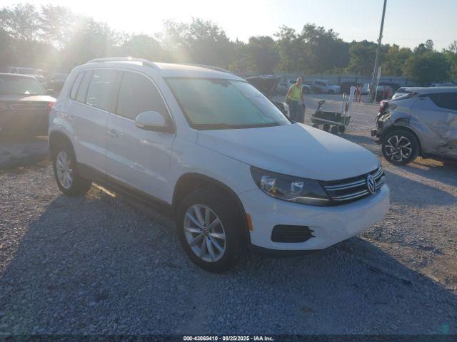  Salvage Volkswagen Tiguan
