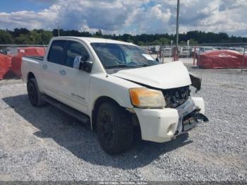  Salvage Nissan Titan